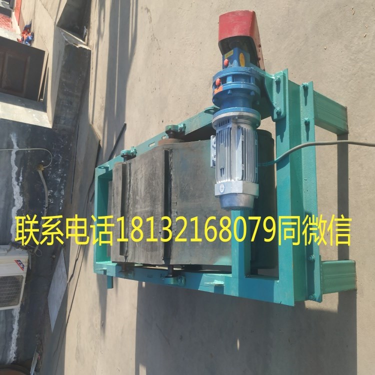 永磁自卸式除铁器(图2) 永磁自卸式除铁器(图2)